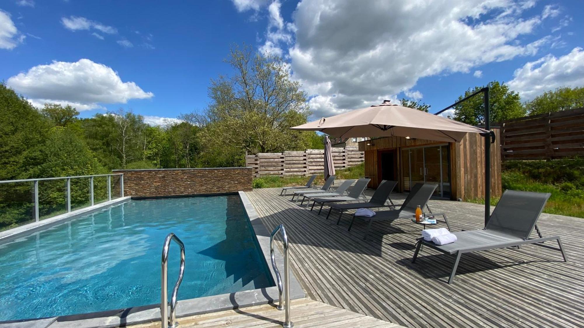 Domaine De L'Epau Eco-Resort Yvré-lʼÉvêque Exterior foto